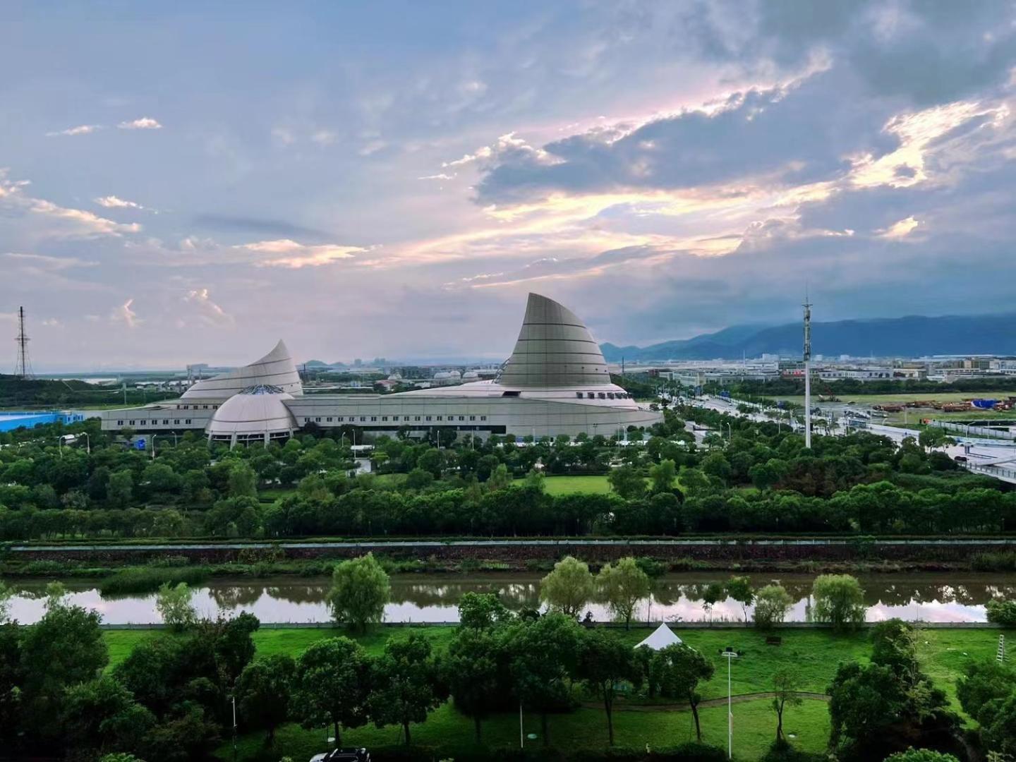Hotel Doubletree By Hilton Ningbo - Chunxiao Exterior foto